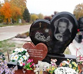 Памятник на могилу ребенку